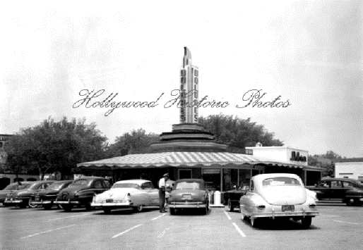 Dolores'-Drive-In---Wilshir[1].gif